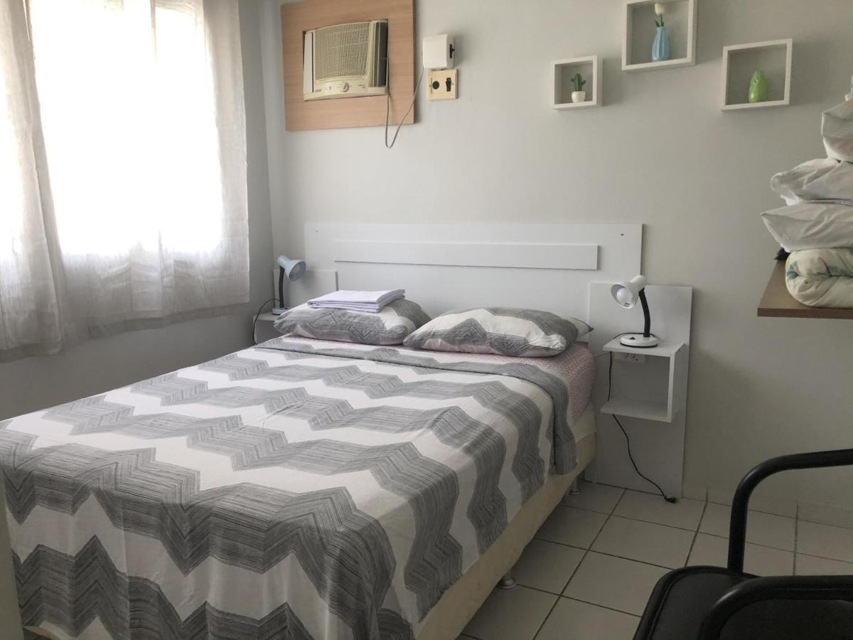 Apt. Completo Em Recife, Boa Viagem - 2 Qts - P/ 5 Pessoas - 200m Da